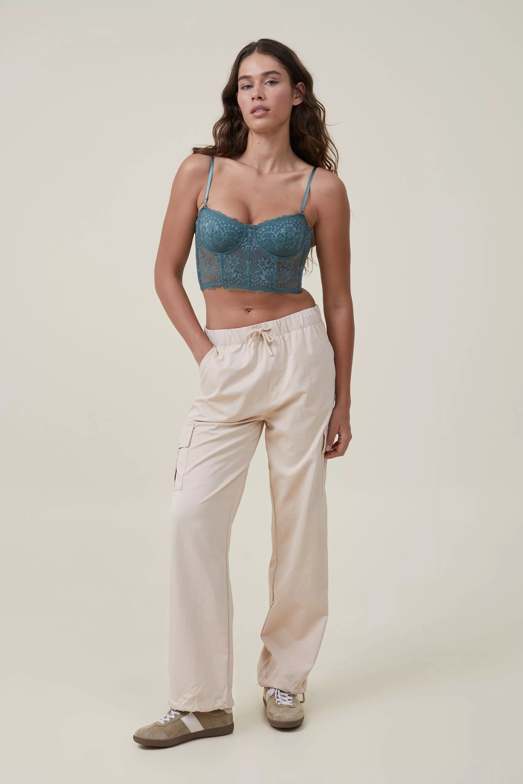 Body Cassie Lace Underwire Corset - Image 2