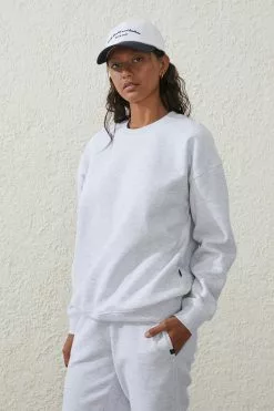 Body Plush Essential Crew Jumper