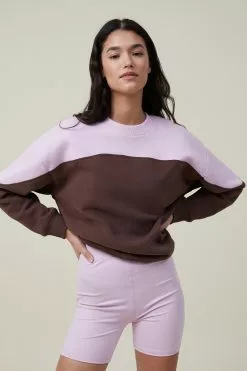 Body Plush Essential Crew Jumper