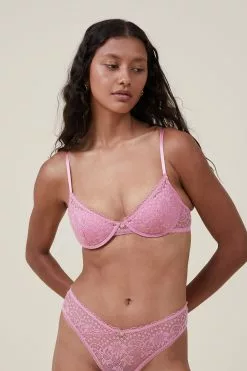 Body Cassie Lace Contour Bra