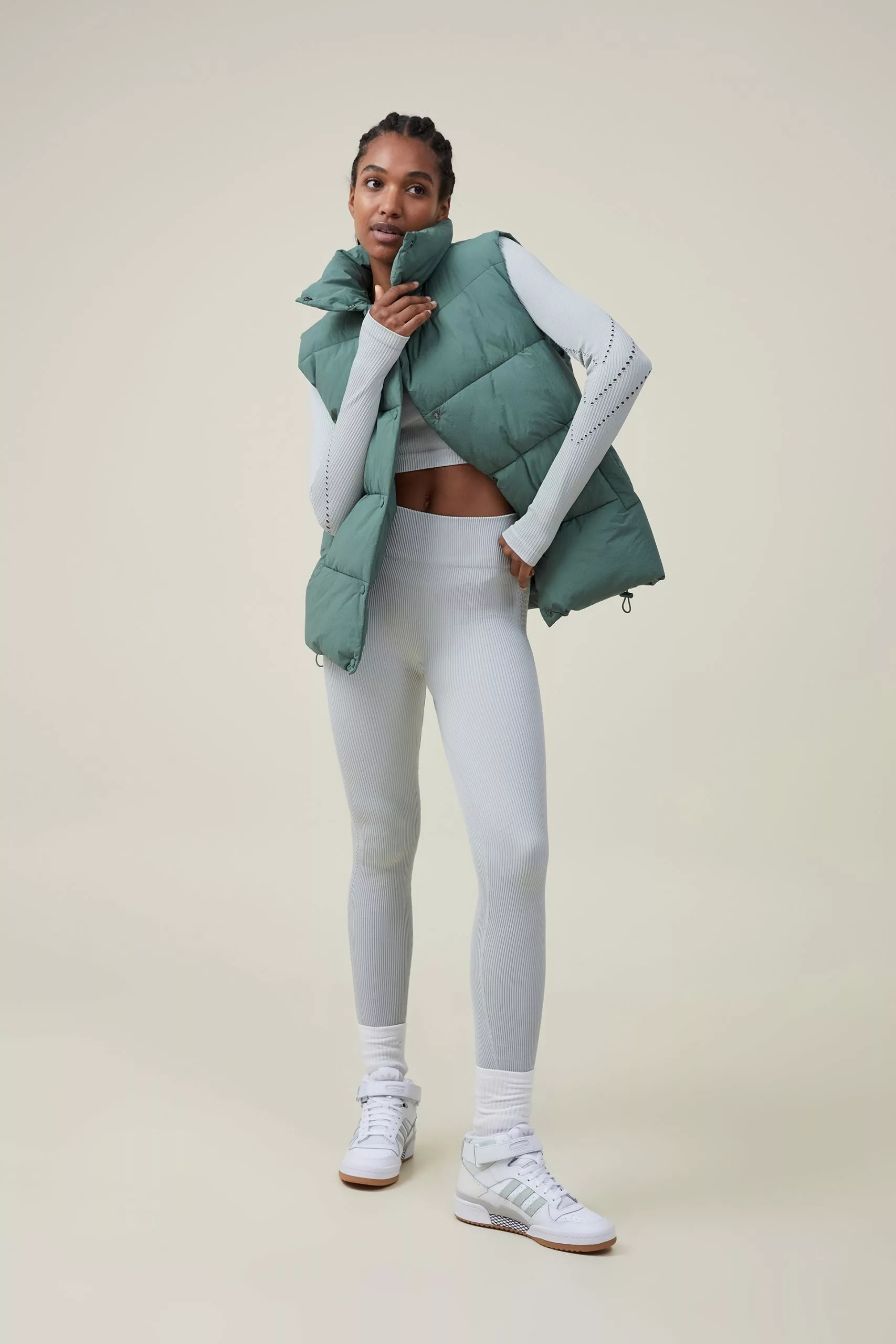Body The Recycled Mother Puffer Vest 2.0 - Image 2