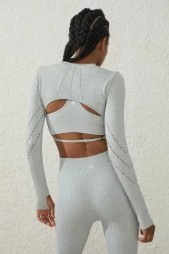 Body Seamless Crochet Longsleeve