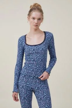 Body Rib Lace Long Sleeve Top