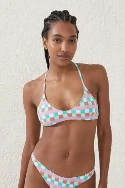 Body Scoop Tri Bikini Top