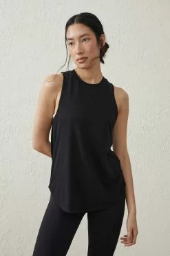 Body Active Curve Hem Tank