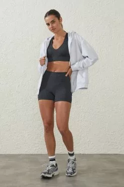 Body Highwaisted Shortie Short