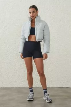 Body Highwaisted Shortie Short